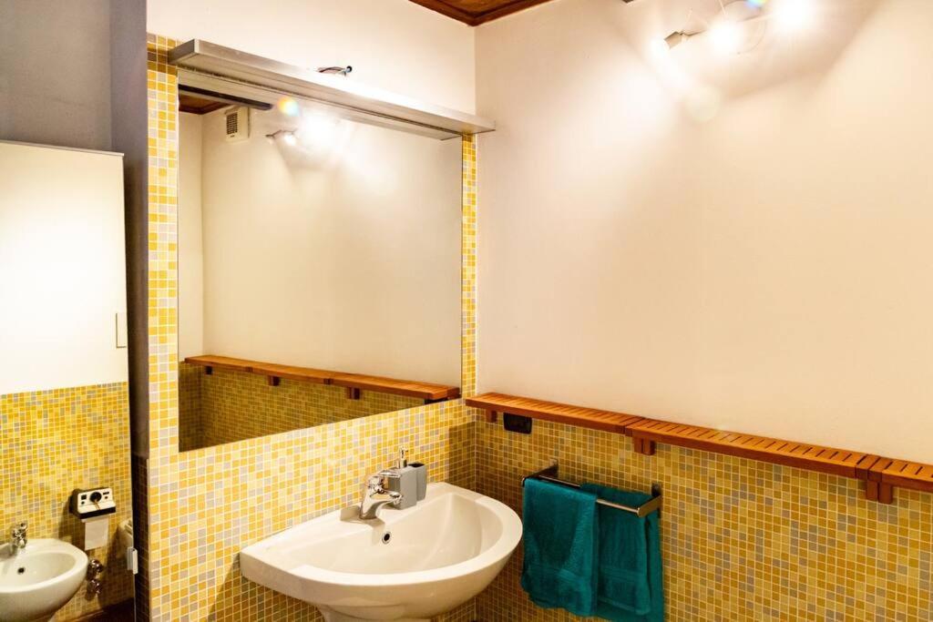 شقة 2 Min Da Porta Genova - Elegante Bilocale ميلان المظهر الخارجي الصورة